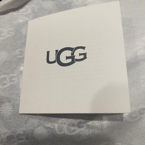 Uggs Sandals for Sale Cheap - Picture 1 of 5